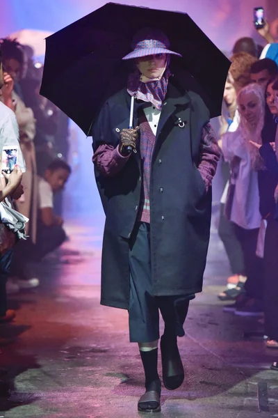 Look 7